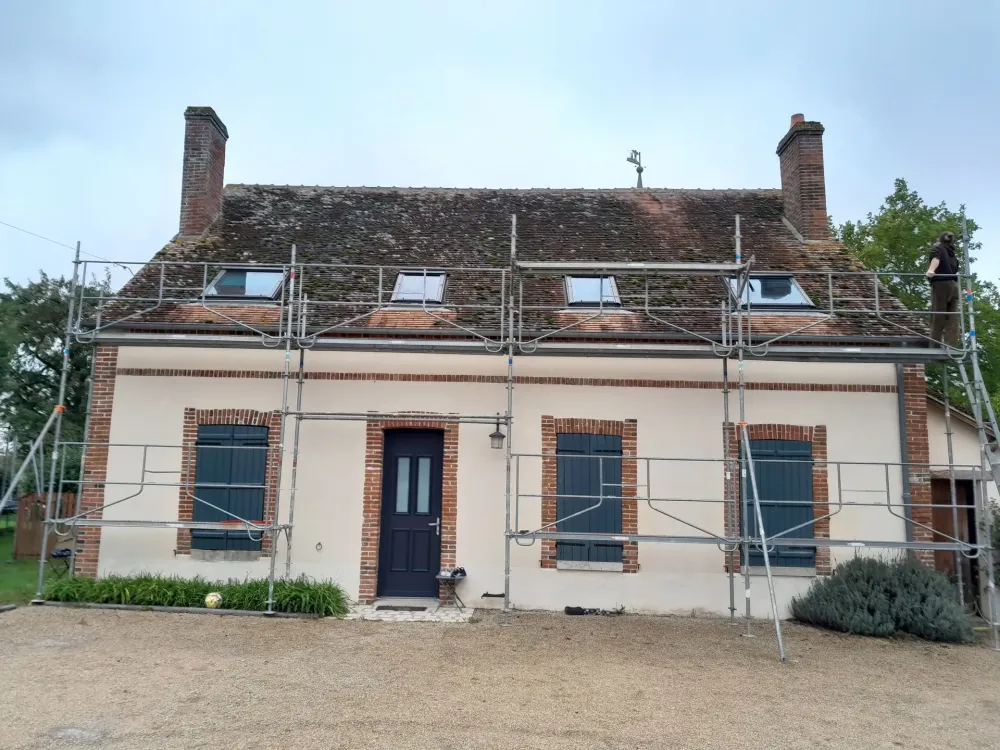 Rénovation de toiture près de La Cour-Marigny